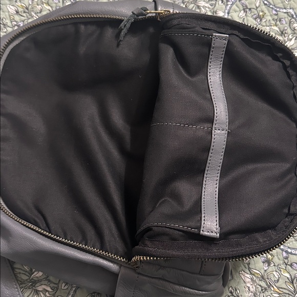 Wanderer Travel Co Noosa Gray Leather Backpack - Picture 3 of 11